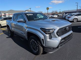Used 2024 Toyota Tacoma TRD Sport video 1