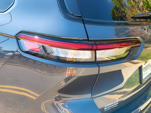 Used 2024 Jeep Grand Cherokee L Limited w/ Black Appearance Package image 4