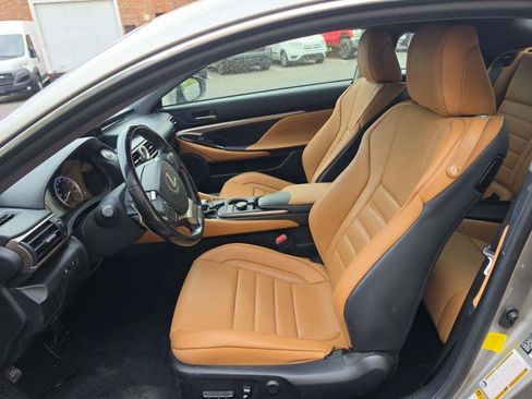 Used 2016 Lexus RC 200t RWD image 5