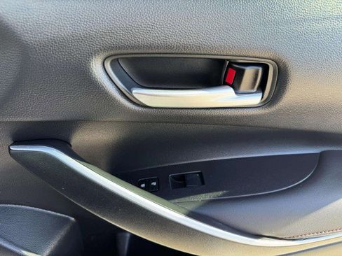 Used 2023 Toyota Corolla SE image 43