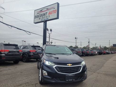 Used 2020 Chevrolet Equinox LT image 2