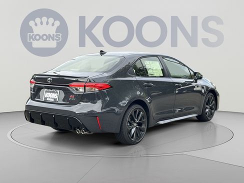 Used 2026 Toyota Corolla SE w/ SE Premium Package FWD image 16