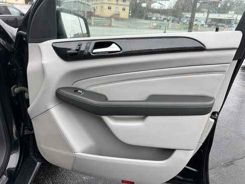 Used 2015 Mercedes-Benz ML 350 4MATIC w/ Premium 1 Package image 23