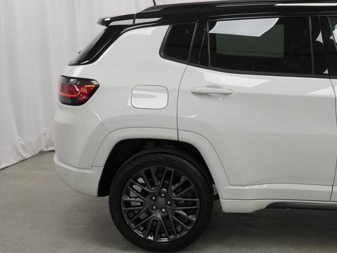 Certified 2023 Jeep Compass High Altitude w/ Driver Assist Group I image 10