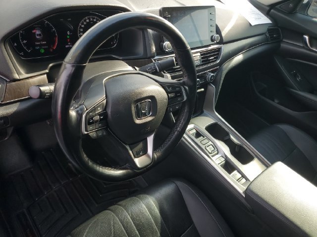 Used 2020 Honda Accord Touring image 17