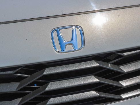 Certified 2024 Honda HR-V Sport image 5