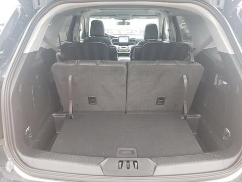 Used 2023 Ford Explorer XLT w/ Equipment Group 202A AWD/4WD image 6