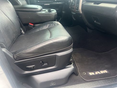 Used 2014 RAM 3500 Laramie w/ Cold Weather Group image 22