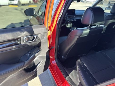 Used 2022 Honda Civic Sport Touring image 12