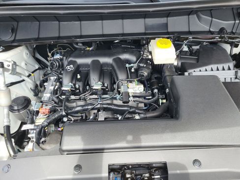 Used 2025 Nissan Pathfinder SV w/ Cargo Package image 35