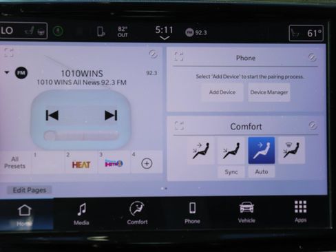 Used 2024 Chrysler Pacifica Touring-L FWD image 39