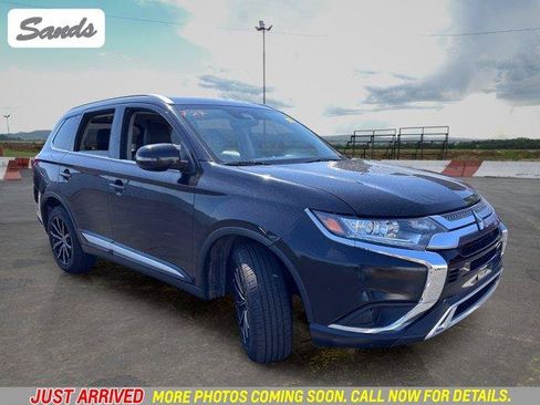 Used 2020 Mitsubishi Outlander SE FWD image 1