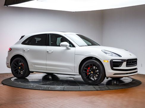 Used 2022 Porsche Macan S image 15