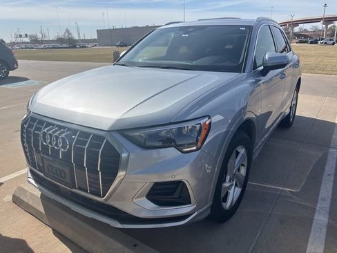 Used 2020 Audi Q3 2.0T Premium w/ Convenience Package image 3