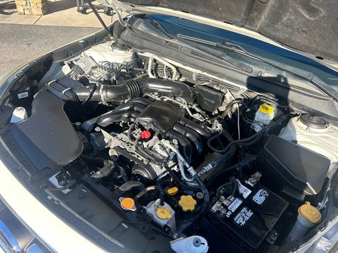 Used 2018 Subaru Outback 3.6R Limited image 41