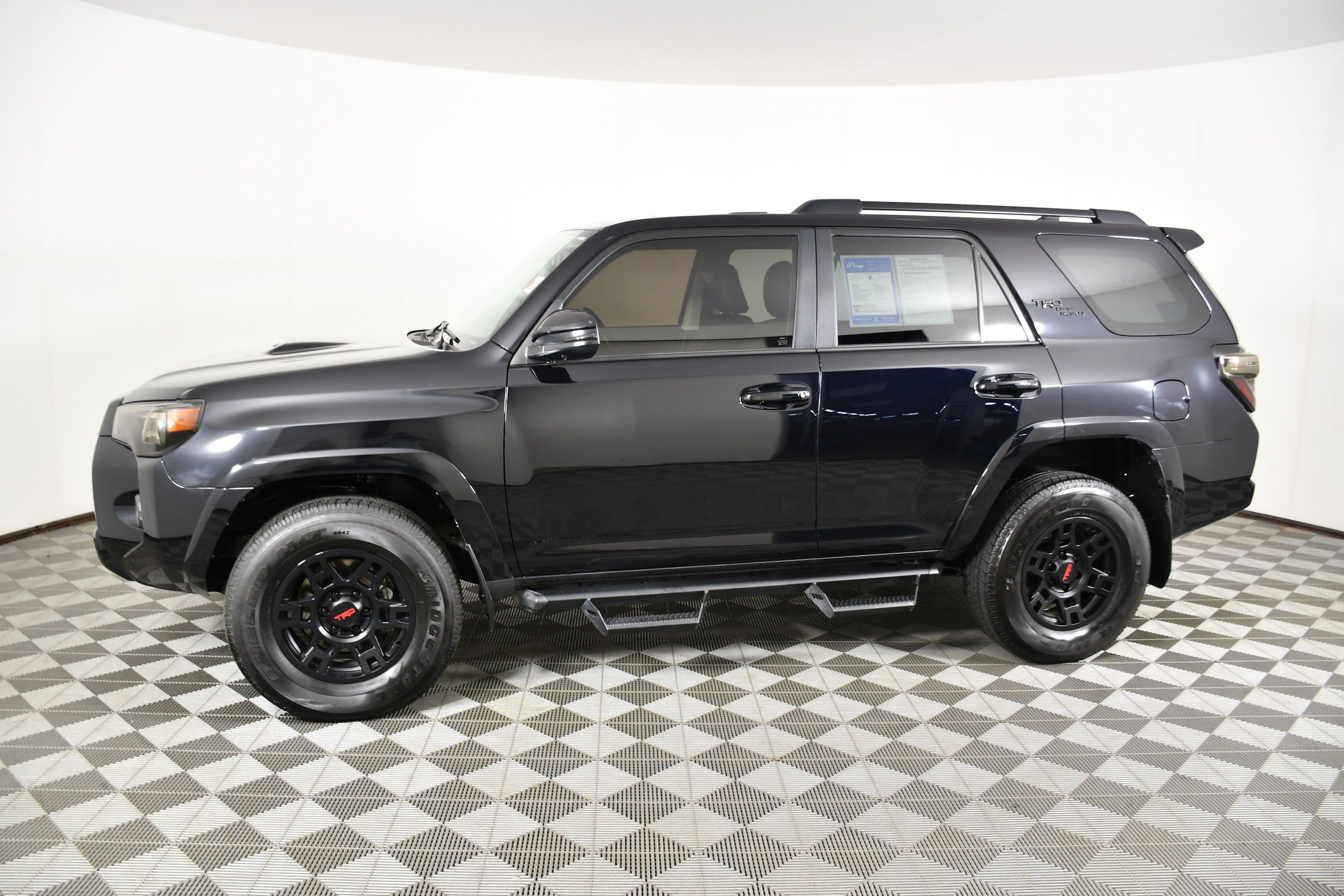 Used 2024 Toyota 4Runner TRD Off-Road Premium w/ Off Road Premium Plus Package AWD/4WD image 8