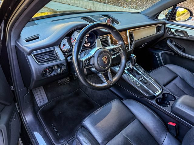 Used 2017 Porsche Macan S AWD/4WD image 6