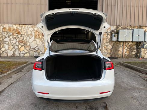 Used 2020 Tesla Model 3 Standard Range Plus image 15