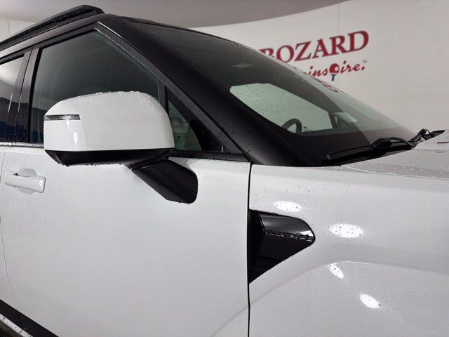 Used 2025 Hyundai Santa Fe Limited FWD image 17