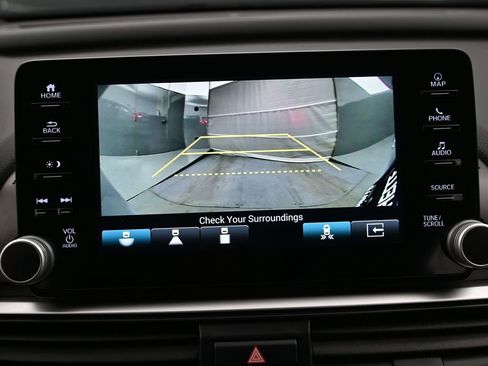 Used 2021 Honda Accord Touring image 26