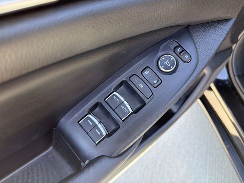 Used 2022 Honda Accord Sport image 15