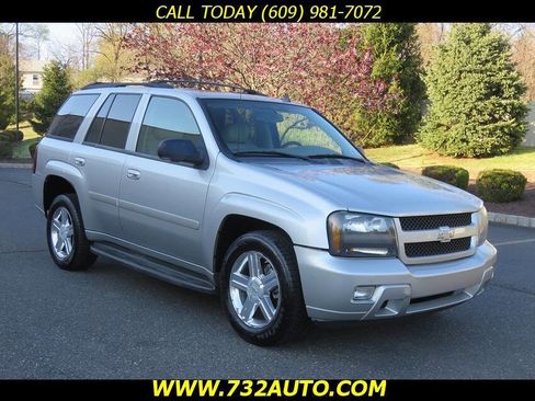 Used 2008 Chevrolet TrailBlazer LT w/ Sun And 6-Disc Cd Package image 3