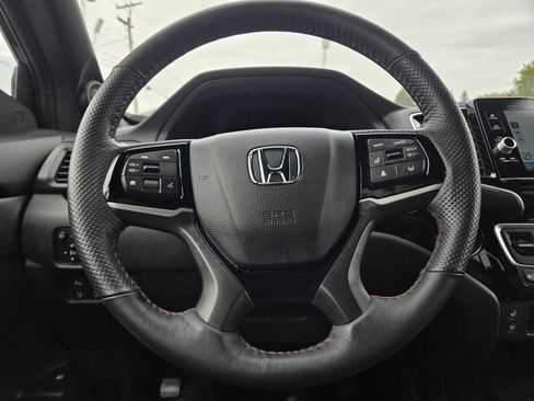 Used 2025 Honda Ridgeline Black Edition image 19
