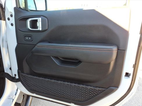 Used 2023 Jeep Gladiator Mojave w/ LED Lighting Group image 12