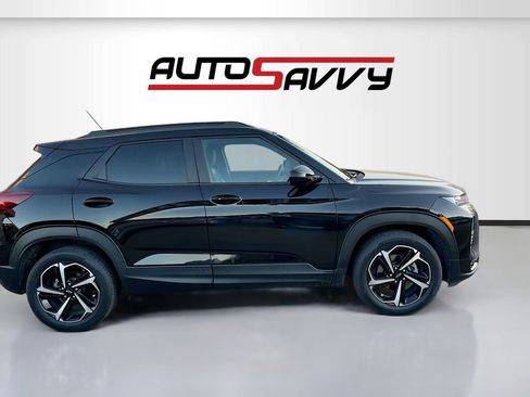 Used 2023 Chevrolet TrailBlazer RS w/ Sun and Liftgate Package FWD image 8