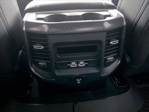 New 2026 RAM 1500 4x4 Crew Cab image 16