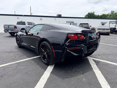 Used 2017 Chevrolet Corvette Stingray Coupe w/ 1LT RWD image 5