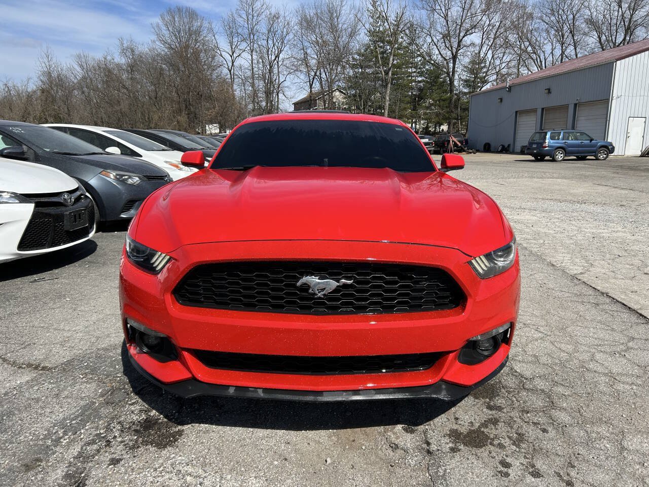 Used 2017 Ford Mustang Coupe RWD image 9