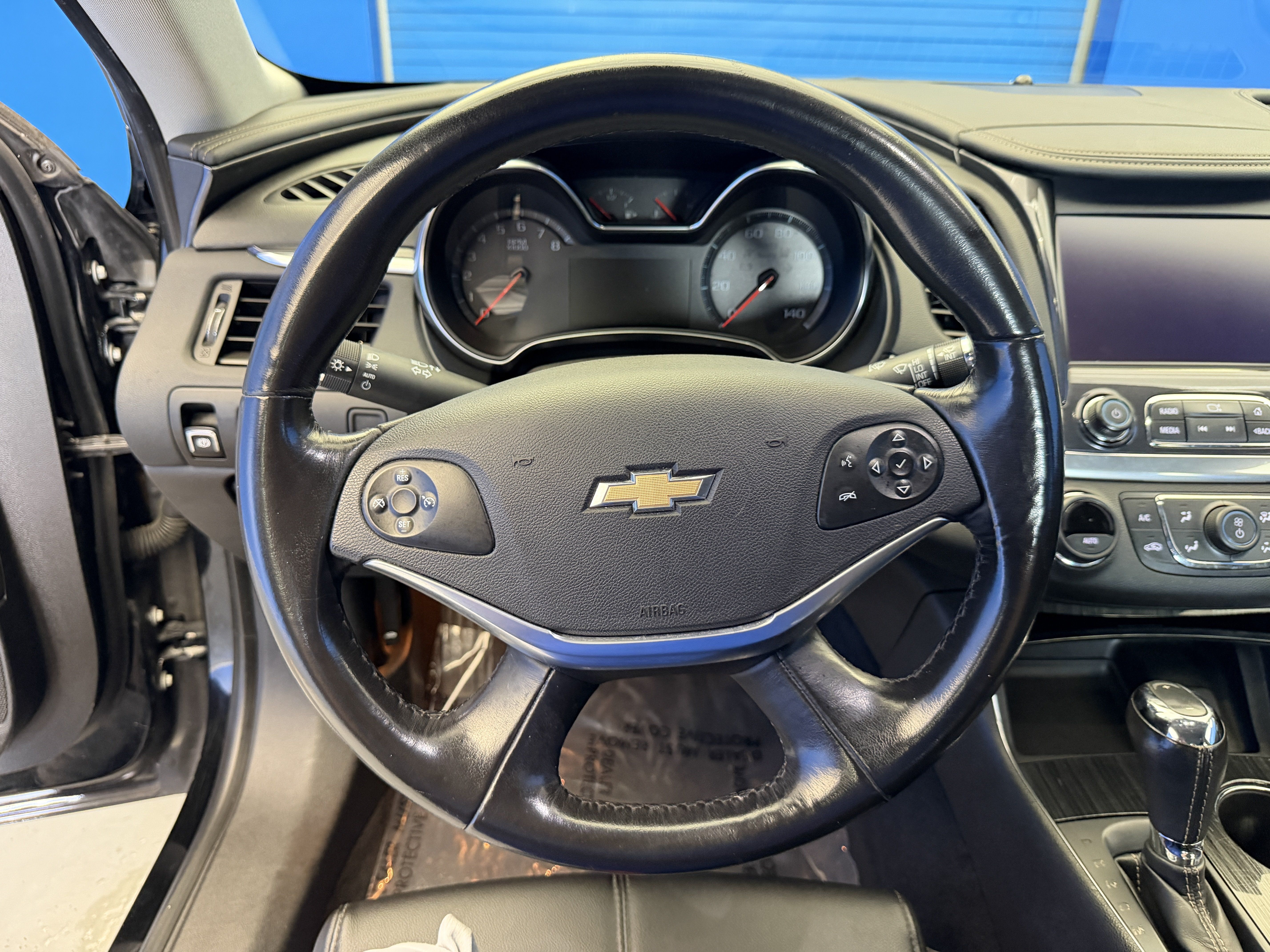 Used 2019 Chevrolet Impala LT FWD image 14