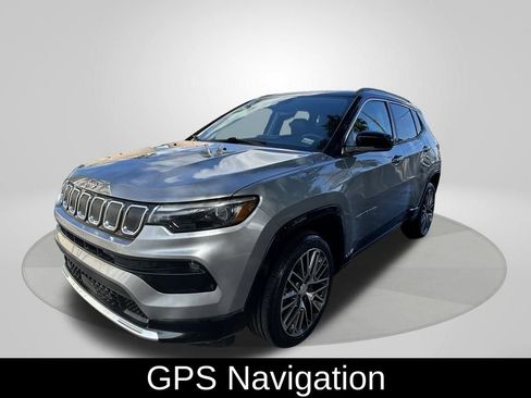 Certified 2022 Jeep Compass Limited w/ Elite Group image 3