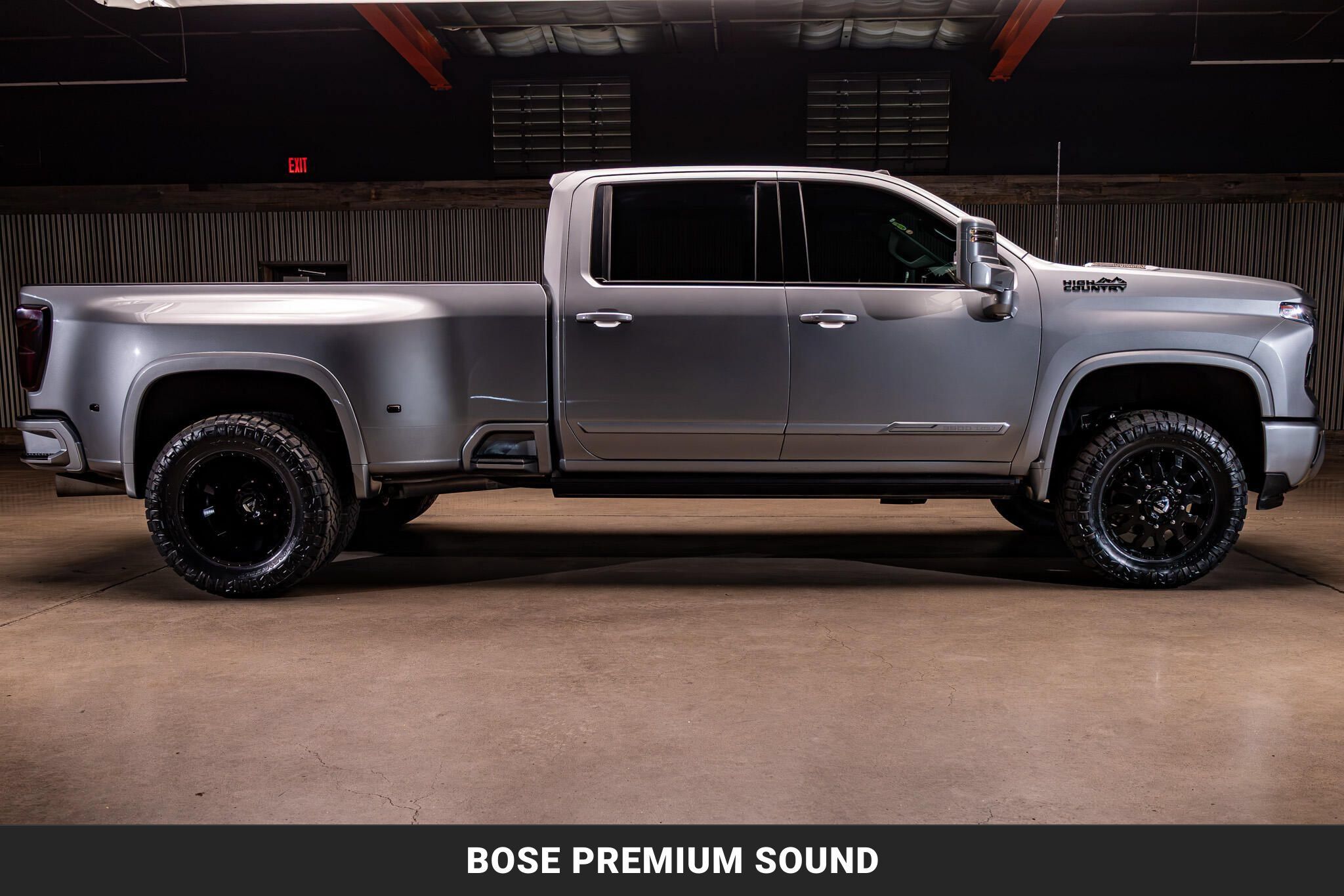 Used 2024 Chevrolet Silverado 3500 High Country w/ High Country Premium Package AWD/4WD image 10