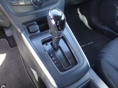 Used 2019 Nissan Sentra SV w/ Special Edition Package FWD image 20