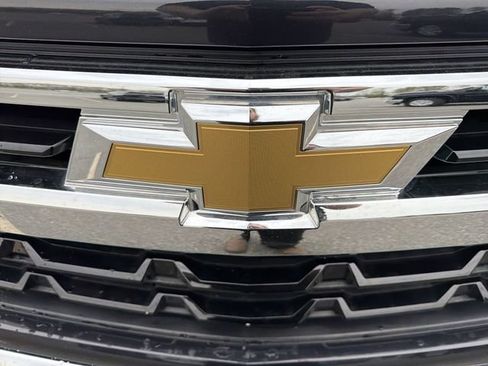 Used 2023 Chevrolet Silverado 1500 LT AWD/4WD image 32