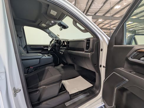 Used 2024 GMC Sierra 2500 SLE w/ SLE Convenience Package AWD/4WD image 21