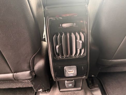 Used 2022 Jeep Compass Limited image 12