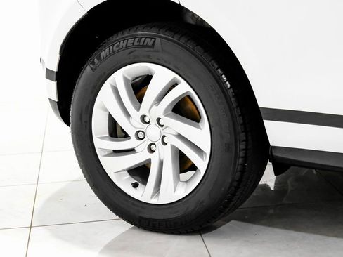 Used 2023 Land Rover Range Rover Evoque R-Dynamic S image 47