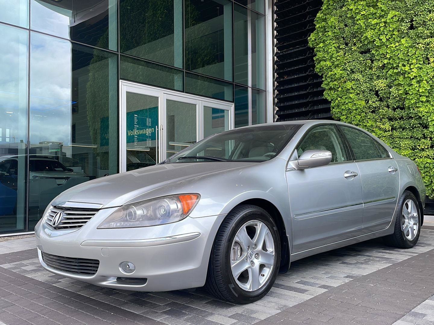 Used 2007 Acura RL w/ Technology Package AWD/4WD image 8