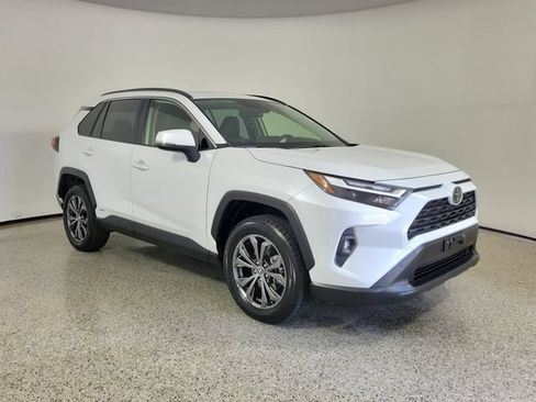 Used 2025 Toyota RAV4 XLE Premium w/ Weather Package AWD/4WD image 4