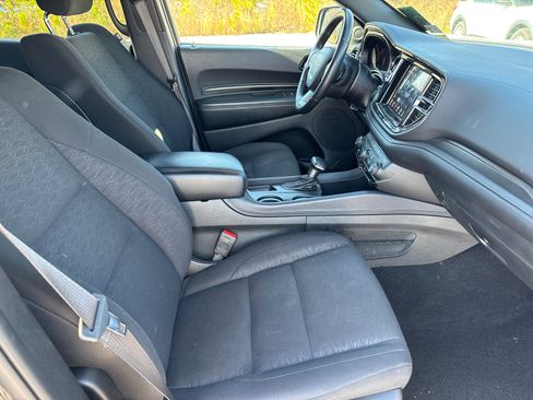 Used 2024 Dodge Durango SXT w/ 3rd Row Seating Group image 13