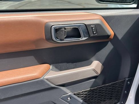 Used 2023 Ford Bronco Outer Banks AWD/4WD image 28