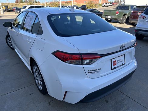 Certified 2023 Toyota Corolla LE image 4