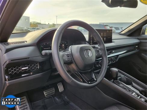Used 2025 Honda Accord Sport image 18