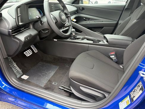 New 2026 Hyundai Elantra Sport image 9