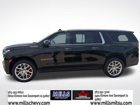 Used 2024 Chevrolet Suburban High Country w/ Advanced Technology Package AWD/4WD image 2