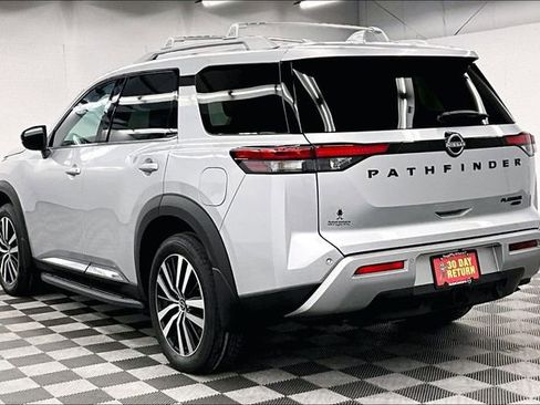 New 2025 Nissan Pathfinder Platinum w/ Lighting Package (N93) image 4