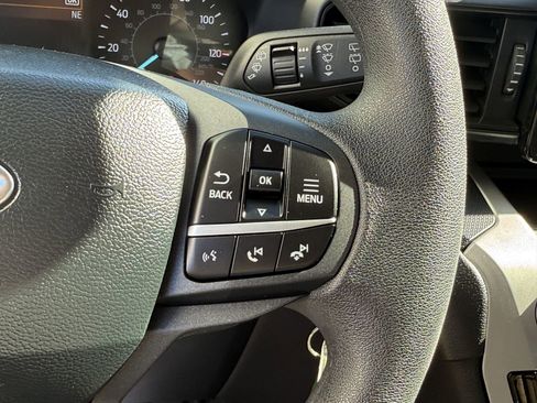 Used 2023 Ford Explorer Base image 27